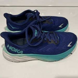 Hoka Arahi 6 size 7